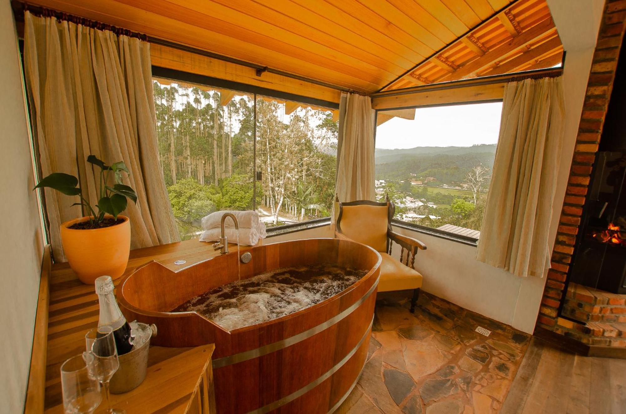 Tramonto Di Lourdes Chalet Doutor Pedrinho